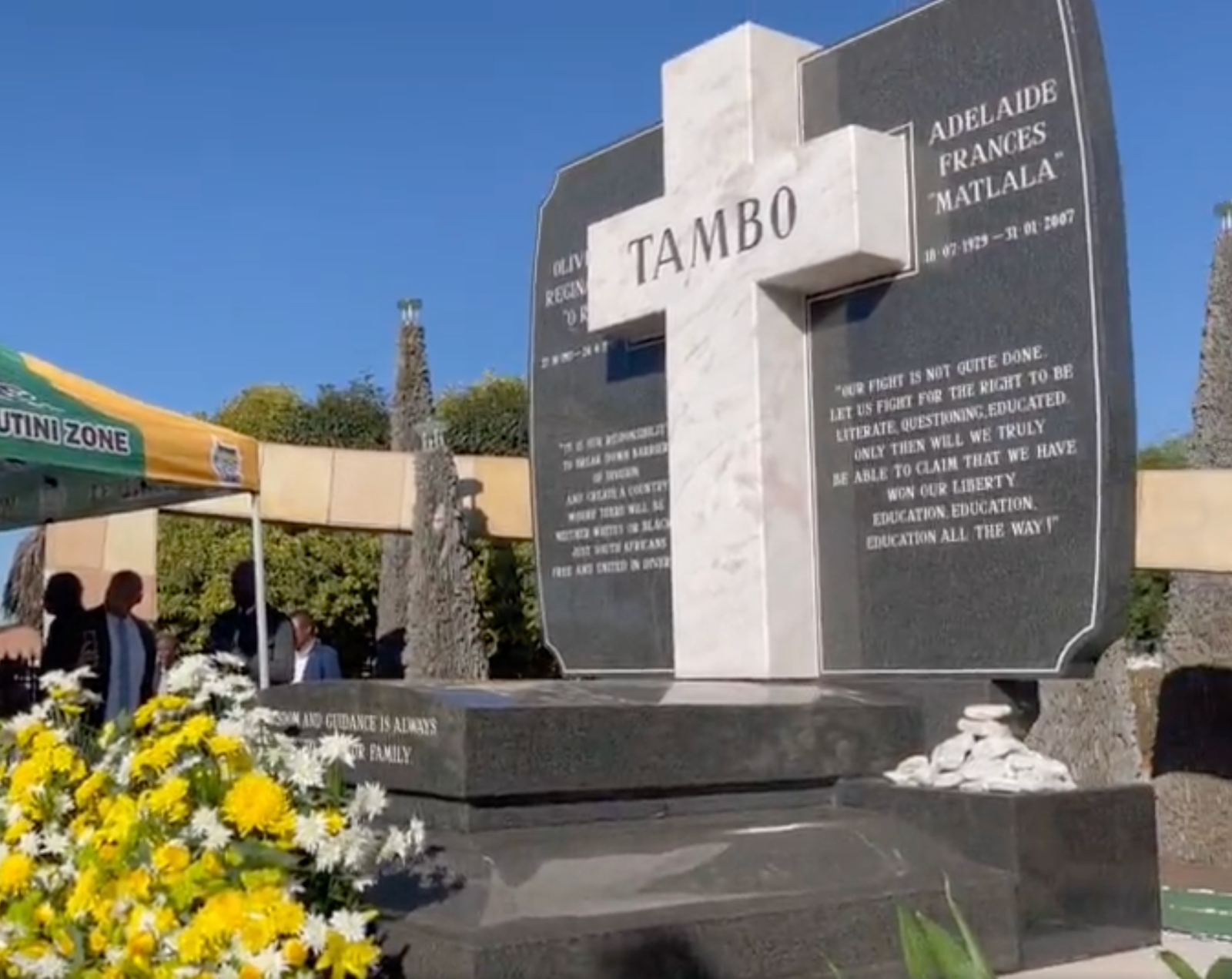 Grave of Former President Oliver Tambo (PC Twitter Cyril Ramaphosa )