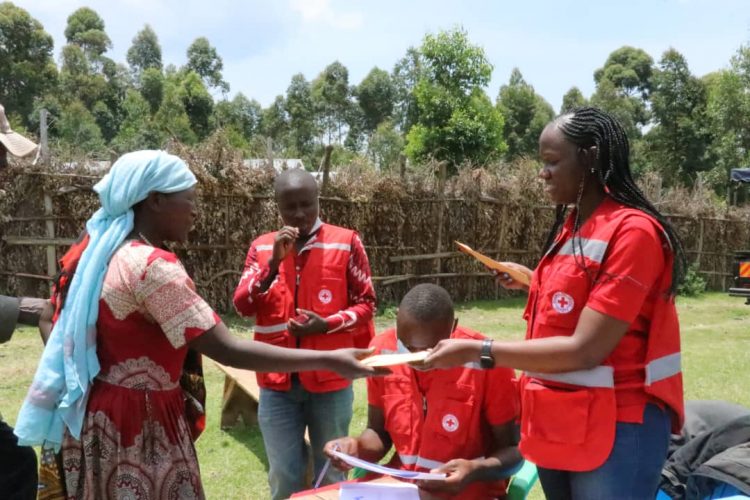 Red Cross Committee gives shs66.8m cash relief to affected Kisoro families