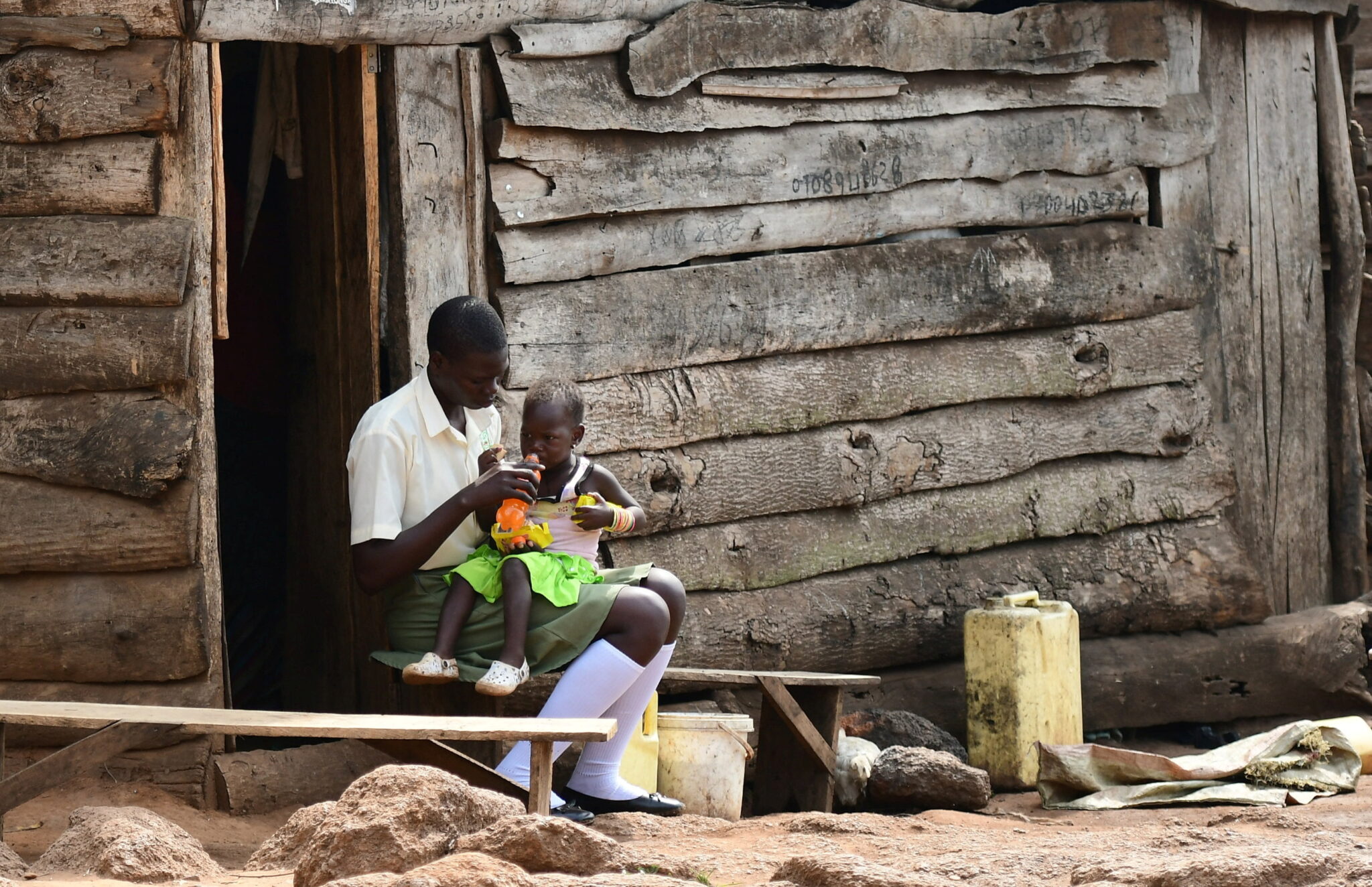 Uganda welcomes returning young mothers to school