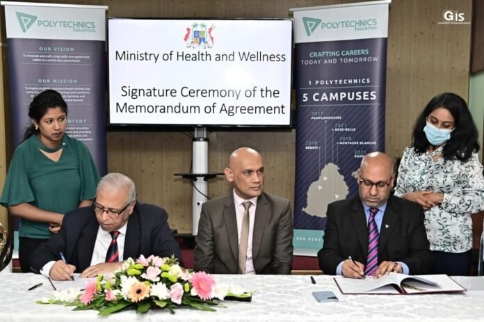 Polytechnics Mauritius and Private Clinics Association sign MoA to promote training in Nursing