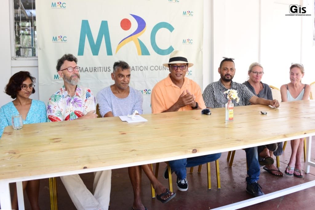 Mauritius: Islands-Myth and Reality' programme engages youths in artistic activities