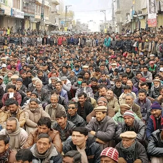 Protestors take to streets in Gilgit-Baltistan against land-grabbing & heavy taxes