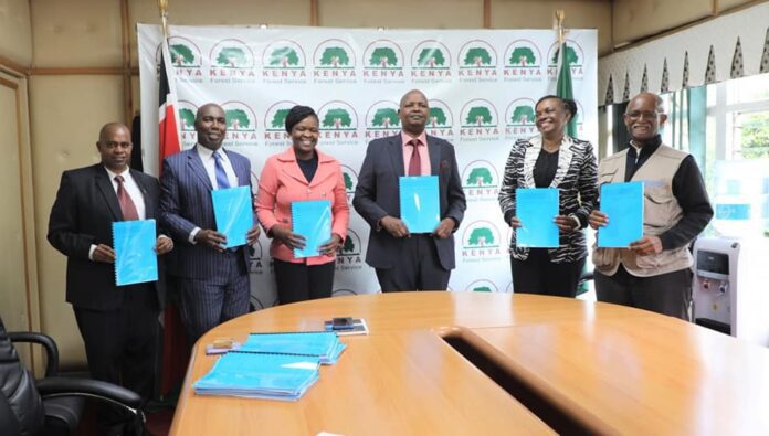CCF signs documents to aid biodiversity research