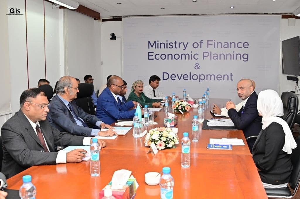 Mauritius Finance Minister holds Policy Dialogue meetings with Ministers