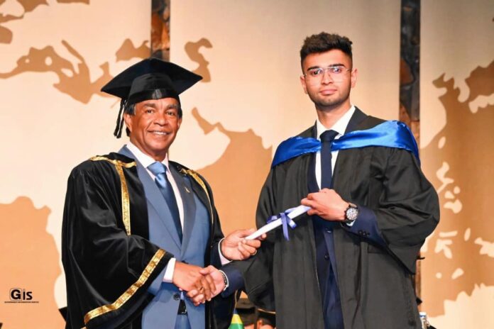 President Roopun lauds achievements of Polytechnics Mauritius graduates