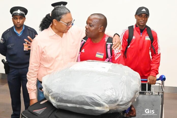 Minister Toussaint applauds performance of Mauritian athletes