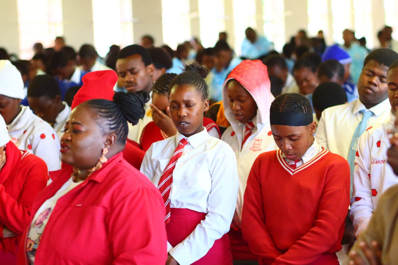 Madadeni: Mayor leads inspiring pre-exam prayer for Grade 12 Students