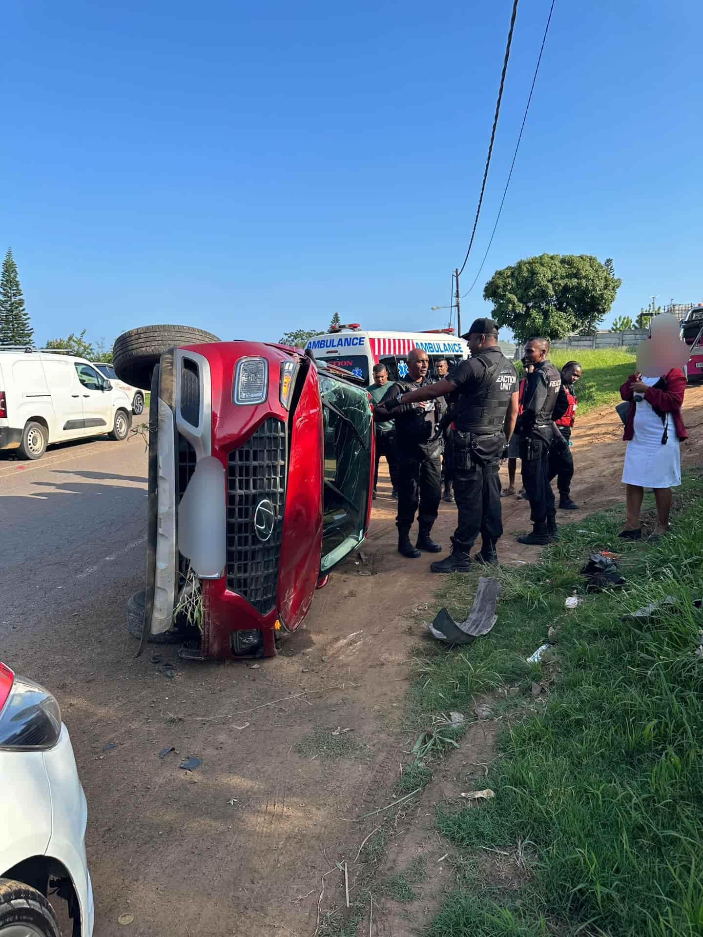 Ottawa, KZN: Woman emerges unscathed as vehicle overturns