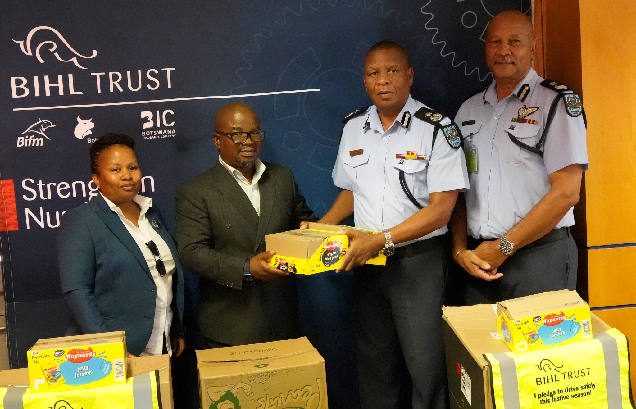 BIHL donates hampers to Botswana Police Service