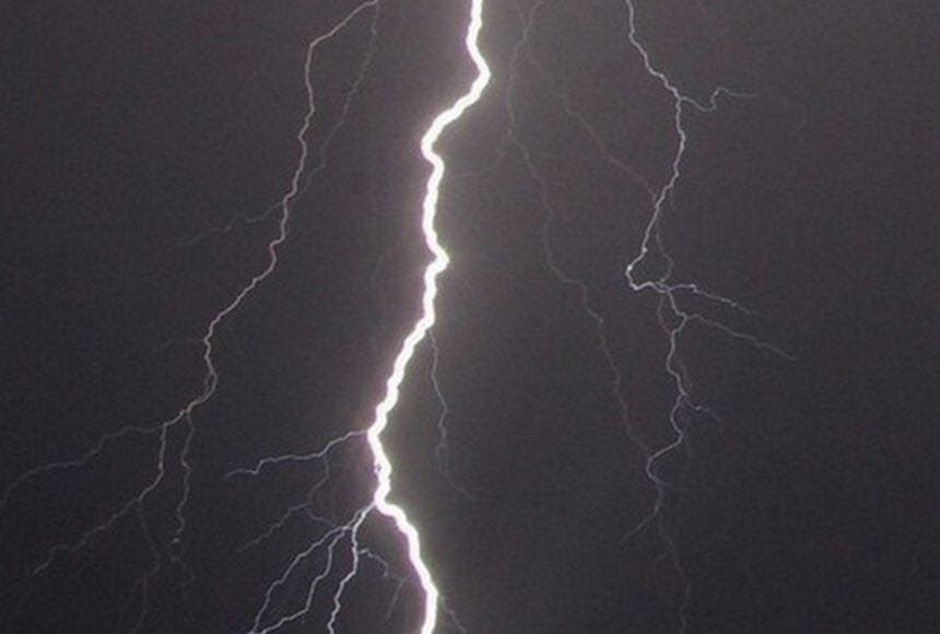 Lightning strike claims lives of 17 cattle herds in Katete District, Image: Facebook