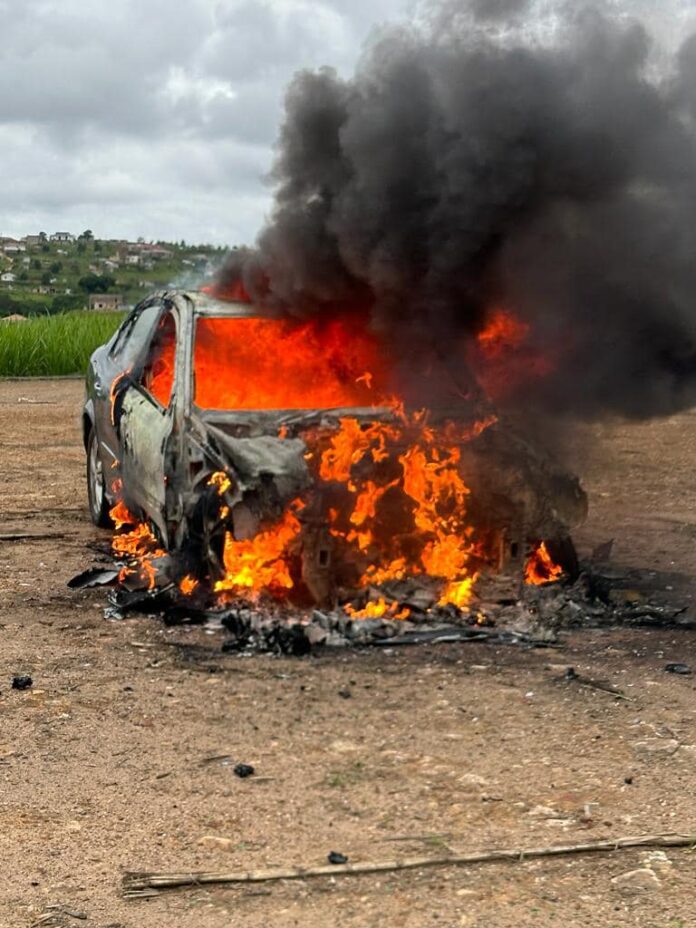 Hijacked Vehicle burnt/unidentified boxes stolen in Umhlanga - KZN