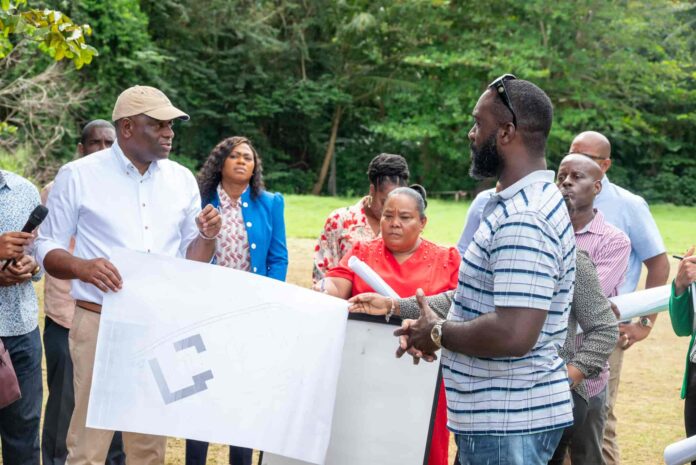 PM Roosevelt Skerrit holds consultation for Calibishie Primary School Construction, Image: facebook