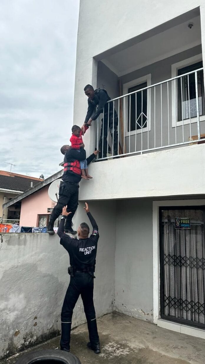 RUSA rescues 5 year old from locked apartment in Redcliffe - KZN, Image: Facebook