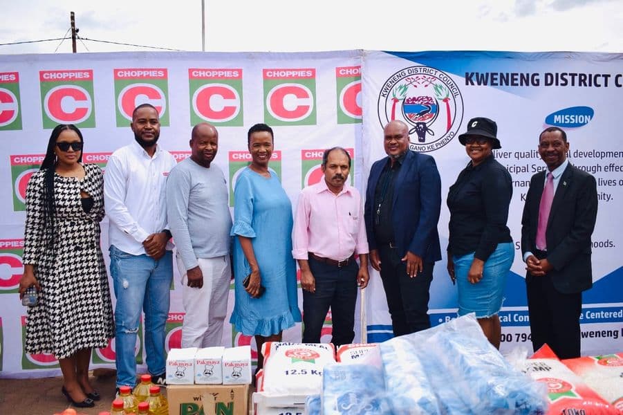 Choppies Botswana donate food hampers to grieving families, Image: facebook