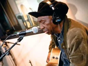 Musician Thomas Mapfumo 