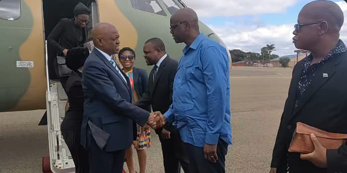 Mokgweetsi Masisi visits Limpopo after Easter Bus accident, Image: facebook