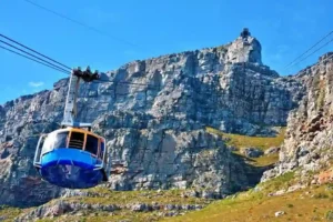 Cable car to Table Mountain in Cape Town 