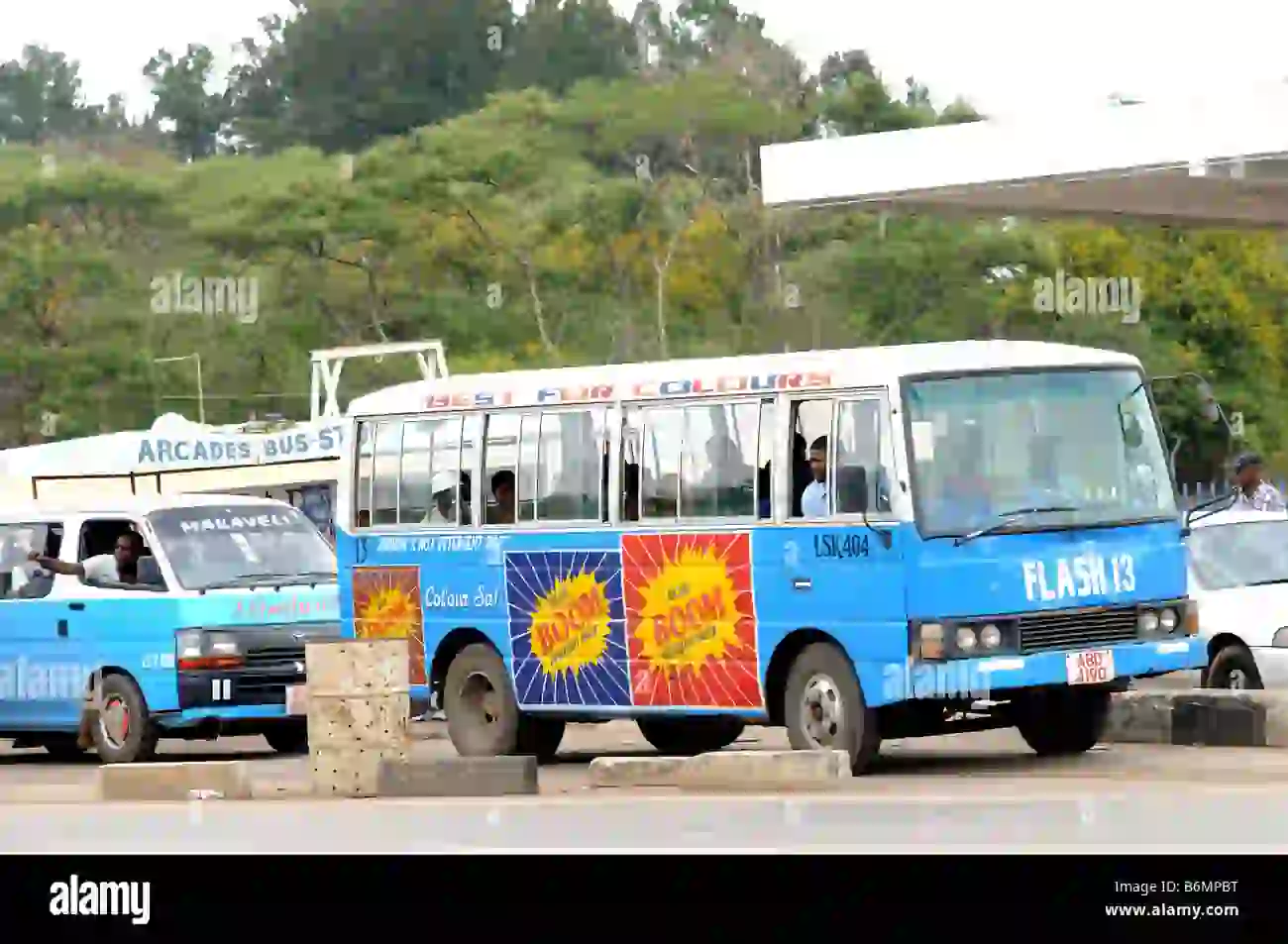 Motorist in Zambezi District  have come together and called on the local authority to accelerate the construction of a modern bus station, Imag: facebook