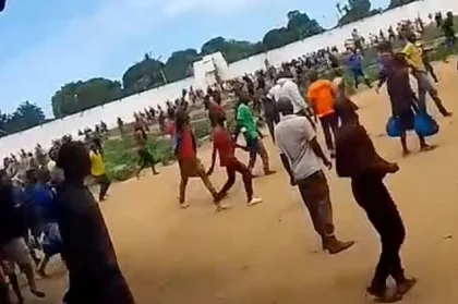 Photograph of the prisoners who escaped from Mozambique prison