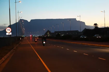 City of Cape Town’s Energy Team makes city shine under Streetlight Programme