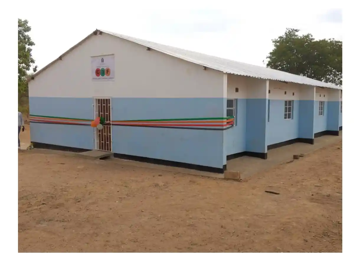 https://newsinvasion24.com/chilombo-combined-school-receives-1x2-classroom-block/