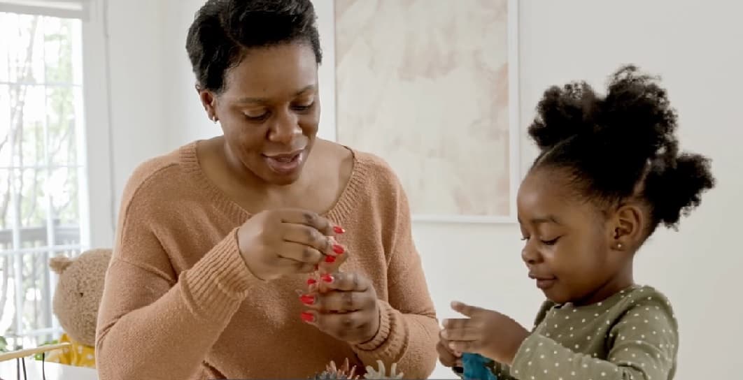Representative image of 'Sinovuyu Teens' Strengthening Families Programme in Cape Town