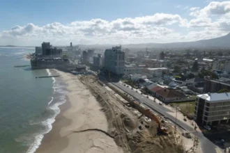 Strand Seawall, Cape Town
