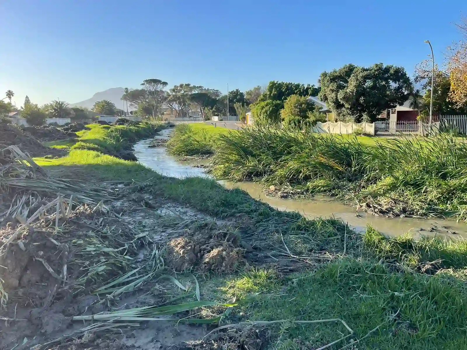 Sir Lowry's Pass River in Cape Town