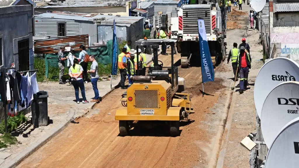 Road resurfacing in Cape Town