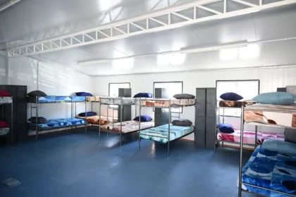Shelter beds offered to Cape Town street people