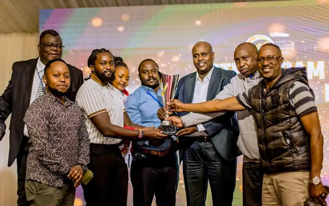 KARGOPAY team of Kenya while receiving the winning trophy at AAPAM