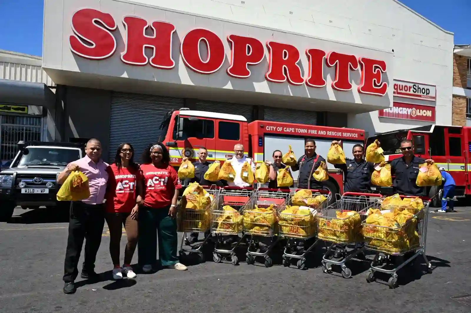 Cape Town Fire and Rescue team with Shoprite to gift Christmas goodies at care facilities