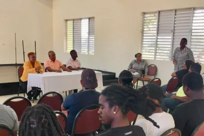 PM Skerrit at Dominica Youth Development Division to meet the trainees