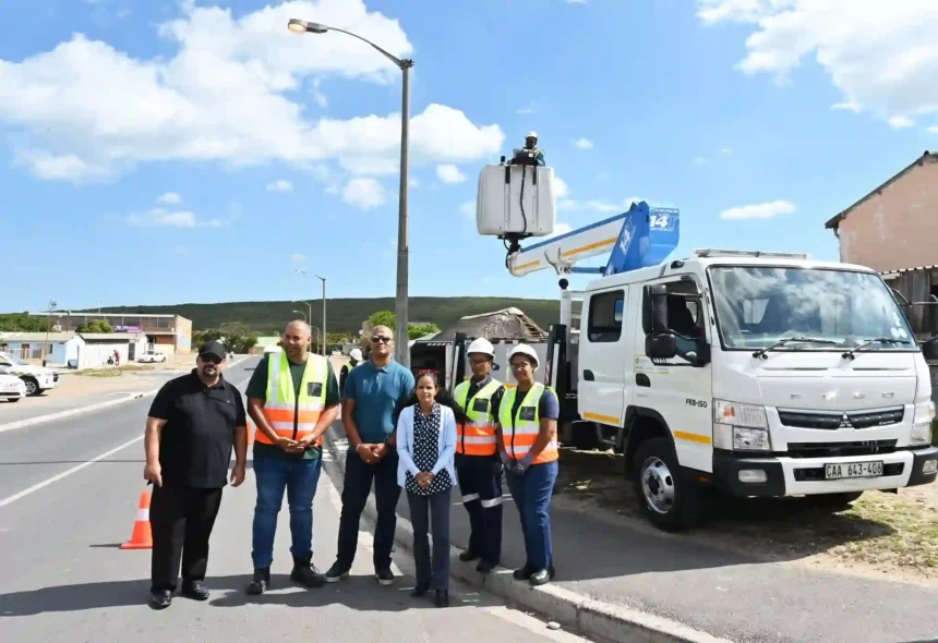 Alderman Xanthea LImberg with City Energy team on inspection in Macassar, Cape Town
