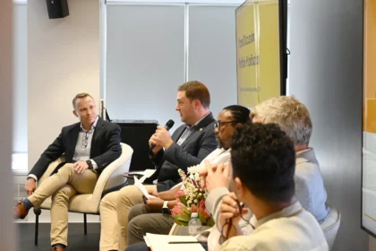 Mayor Geordin Hill-Lewis at meeting, to achieve greater infrastructure investment in Cape Town