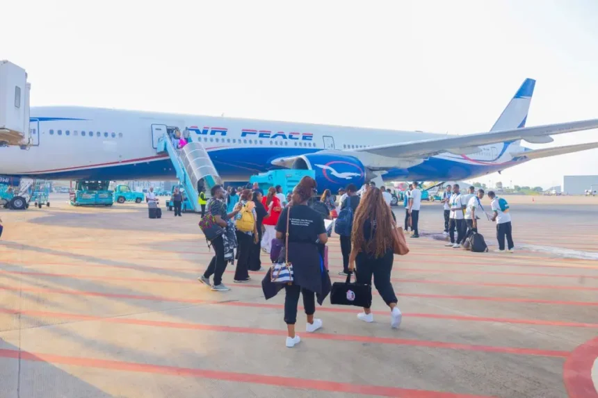 Representative image of the air flight connection between Africa and Caribbean