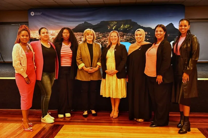 Alderman Theresa Uys with Graduate Internship Programme Team of Cape Town