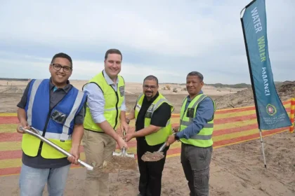 Mayor Geordin Hill Lewis with Cllr Zahid Badroodien at Macassar Wastewater Plant site in Cape Town