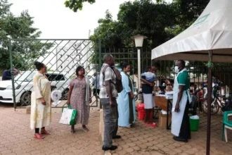 WHO advises to diagnose the people with disease in Congo and Uganda