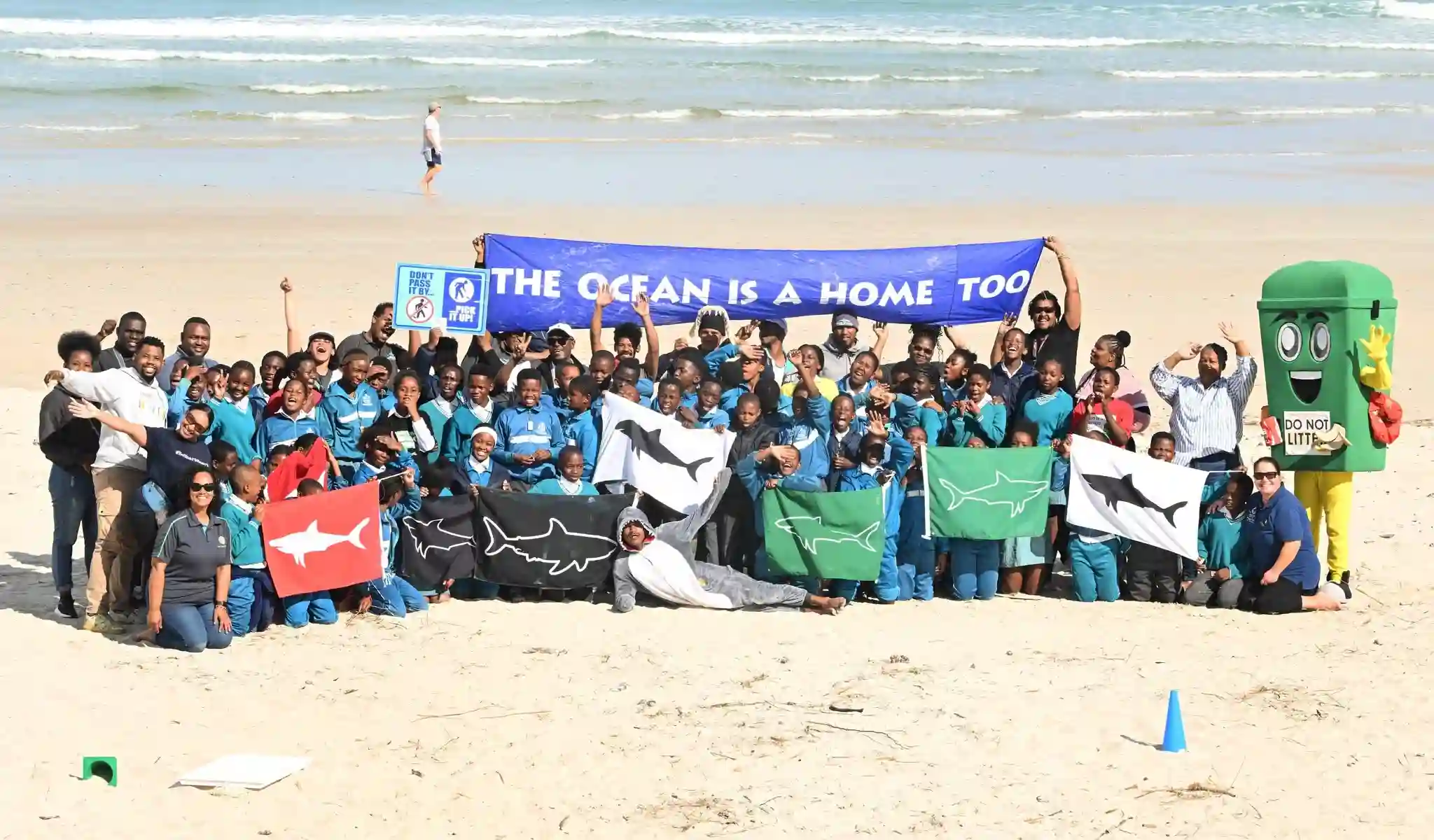beach clean-up in Cape Town